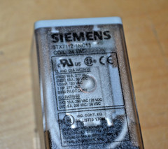 SIEMENS ~ 3TX7112-1NC13 ~ RELAY 3 PDT 12 AMP 11 PIN OCTAL 24 VAC