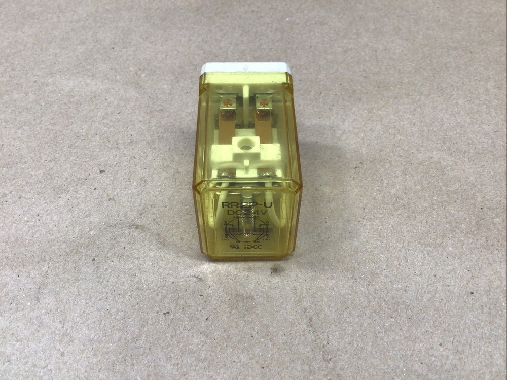 IDEC RR2P-U 10A 8 Pin Relay DC24V #23I88