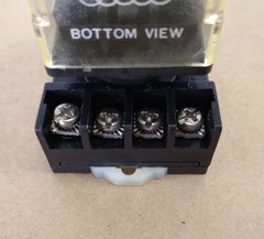 LINE ELECTRIC CO. TYPE MKH2A RELAY WITH ORB8PF SOCKET LINE ELECTRIC BASE