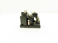 GE Hinged Armature Auxiliary Relay 12HGA14AL2 Double Throw 125VDC Coil