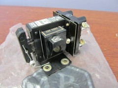 NOS – Never Used (no box) Allen-Bradley 700-C200A2 Type C AC Relay 240V Coil