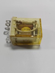 Idec RH2B-U DC24V Relay 26 X 38A