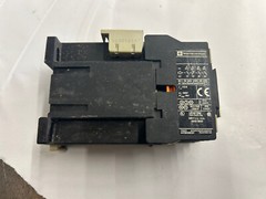 Telemecanique CA3 DN 31 Control Relay 24V NEW OLD STOCK