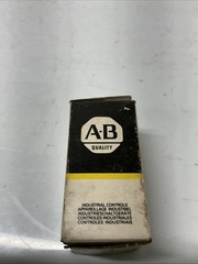 Allen-Bradley 700-HA32Z24 Ser A Type H Control Relay. H-243