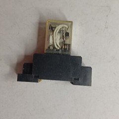 Omron LY3N 24VDC Electromechanical Relay Plug-in 3PDT 10A With Socket 2-M4X12