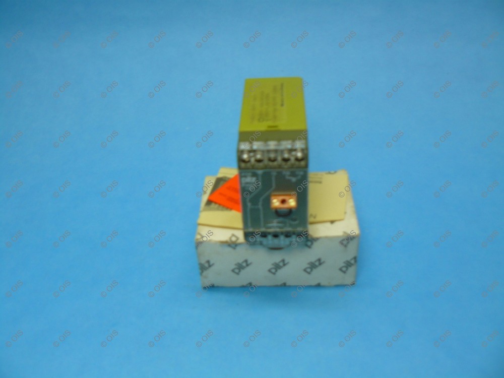 Pilz P1HZ/1/120 #474440 Two Hand Safety Relay 1.5A@250VAC/ 4VA @120VAC/ 120 VAC
