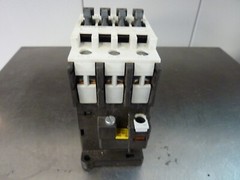 Siemens 3TF3300-0A Contactor 30A 600VAC Coil 110/120VAC (30168)