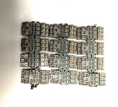 IDEC SR3B-05 RELAY SOCKET 10A 300V 11-PIN BLADE DIN RAIL MOUNT (LOT OF 12)