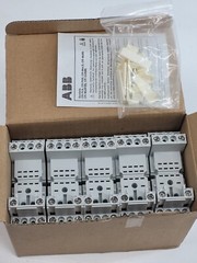 ABB CR-M2SS 1SVR405651R1000 Standard Socket Box Of 10 New x9