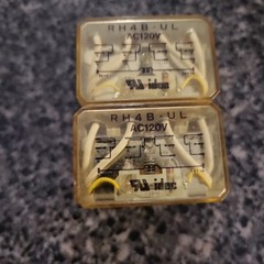 Lot of 14: IDEC Mixed LOT Relays RY2S RH2B RR2BA RH4B RR2P