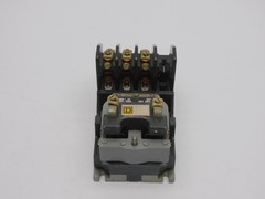 SQUARE D 8903LO30V02 SER. B 110/120V 20A UNMP