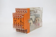 Schleicher time relay type SSP72 220V 50Hz No. 15316395 235 012