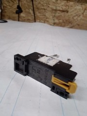 OMRON 2-M4X10 RELAY SOCKET BASE
