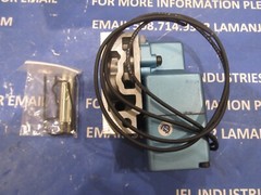 Mac Valve 3-Way Stackable Pneumatic Solenoid, 1/4″npt, 150psi, 257B-111BAAA, New