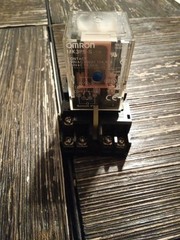 Omron MK3P5-S Relay With Relay Socket