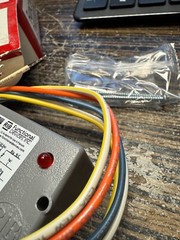 RIBU1C ENCLOSED RELAY 120V LOT OF 4 NEW FUNCTIONAL DEVICES