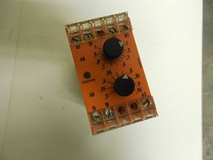 SCHLEICHER RELAY SXT 11 250V VOLT 6A A AMP 211613/1 500W WATT 110-127Vac SXT11