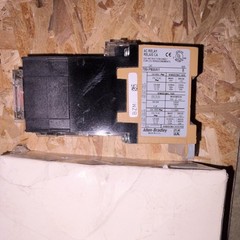 Allen-Bradley 700 Type P Control Relay 700-P800A1 115-120V AC 8 Pole