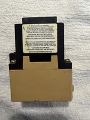 Allen Bradley 700-PK400A1 Ser. B Direct Drive Master Control AC Relay