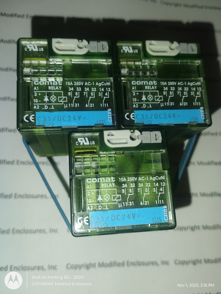 Qty 3 Comat C31/DC24V NEW Lot of 3