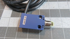 Telemecanique Osiswitch XCMD2102L3SGA Limit Switch SPDT 1 NC / 1 NO 15-240 VAC