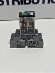 One Schneider RXM4AB1F7 120V AC Coil Cube Relay w/ Base Socket