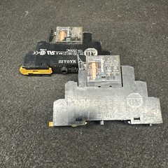 Allen Bradley 700-HK36A1 Ser. A w/ 700-HN121 Ser. A base (lot of 2) (st1122)
