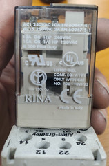 😎 (2) ALLEN BRADLEY GENERAL PURPOSE RELAY 24VDC COIL 8-PIN 10 AMPS 700-HA32Z24