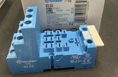 92.03- CLAMP TERMINAL SOCKET – 16A 250V AC – 3PDT