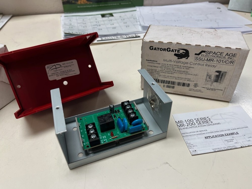 Space Age Gator Gate Multi-Voltage Control Relay SSU-MR-101/C/R