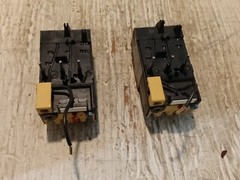 LOT OF 2 ALLEN BRADLEY 193-BSB16 Ser B 0.8-1.2A BimetaL Overload Relay – (SP278)