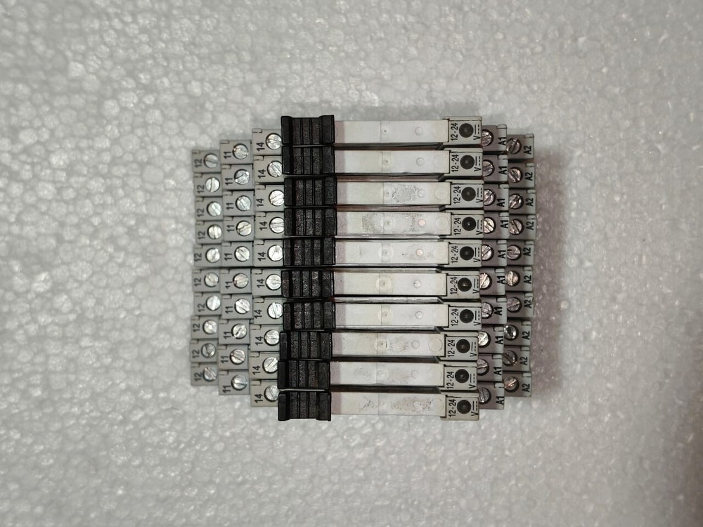 ALLEN-BRADLEY CAT 700-HLT1Z SER A RELAY 24VDC LOT OF 10 PCS FREE FAST