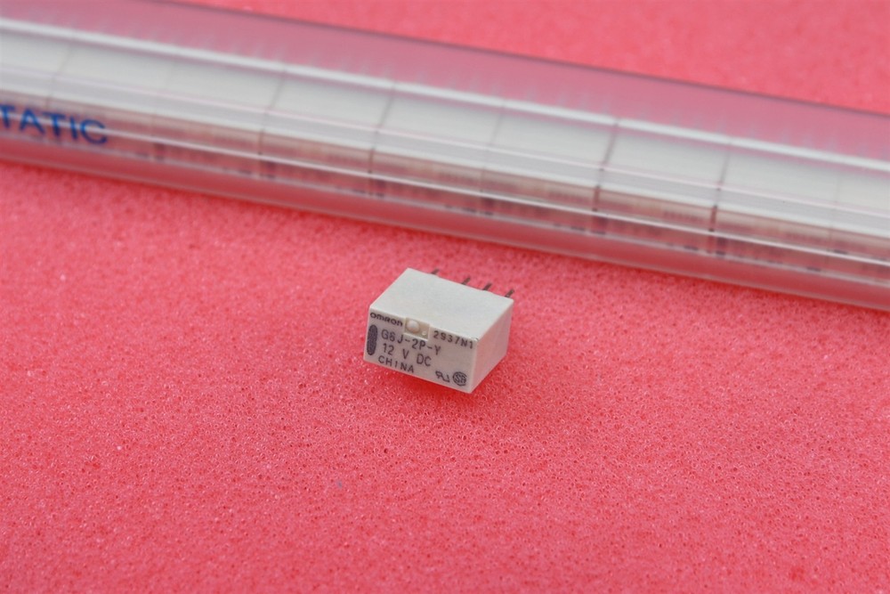 20 Omron Low Signal Relay PCB NonLatching DPDT 12VDC 140mW G6J-2P-Y-DC12