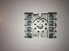 DAYTON 5X852 Socket,8 Pins,300V/600V
