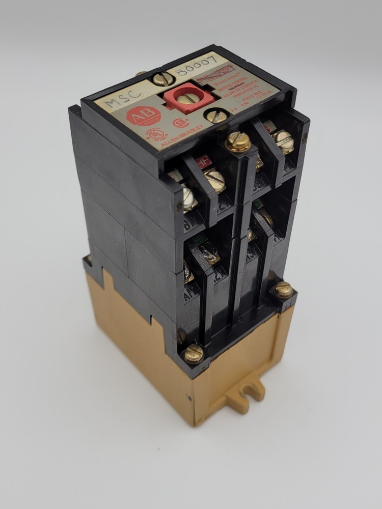 Allen-Bradley 700-P400A1 AC Control Relay 10A 600VAC Series B Coil 110/115-120V