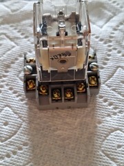 6X156-M. 3X742E. 11 Position base. Dayton Relay