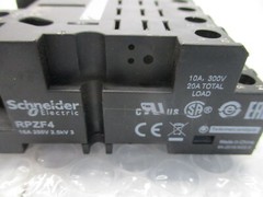 SCHNEIDER ELECTRIC RPZF4 RELAY BASE NSNP