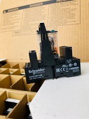 Schneider Electric RXM4AB1BDPVM Relay+Socket 24VDC +LTB 4C/O 6A 250VAC BOX 30ps