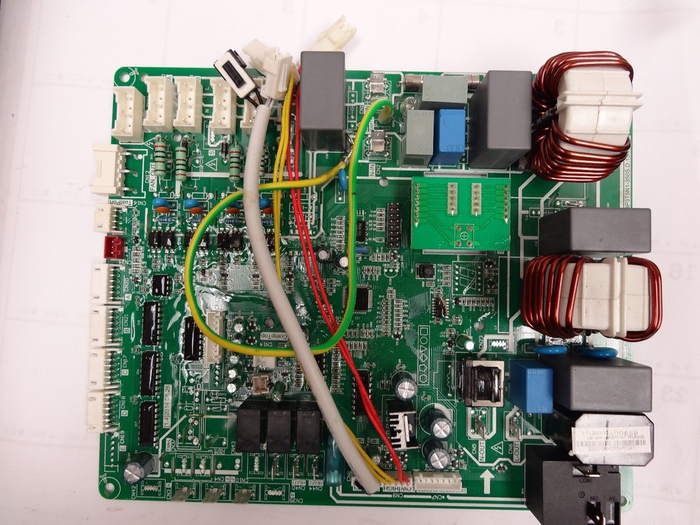 Carrier OEM Control Board 17122300A00569—“USED”