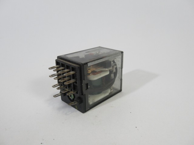 Fuji Electric HH54PW-L Relay 100/110V 3A 240VAC 3A 30VDC 14-Blade USED