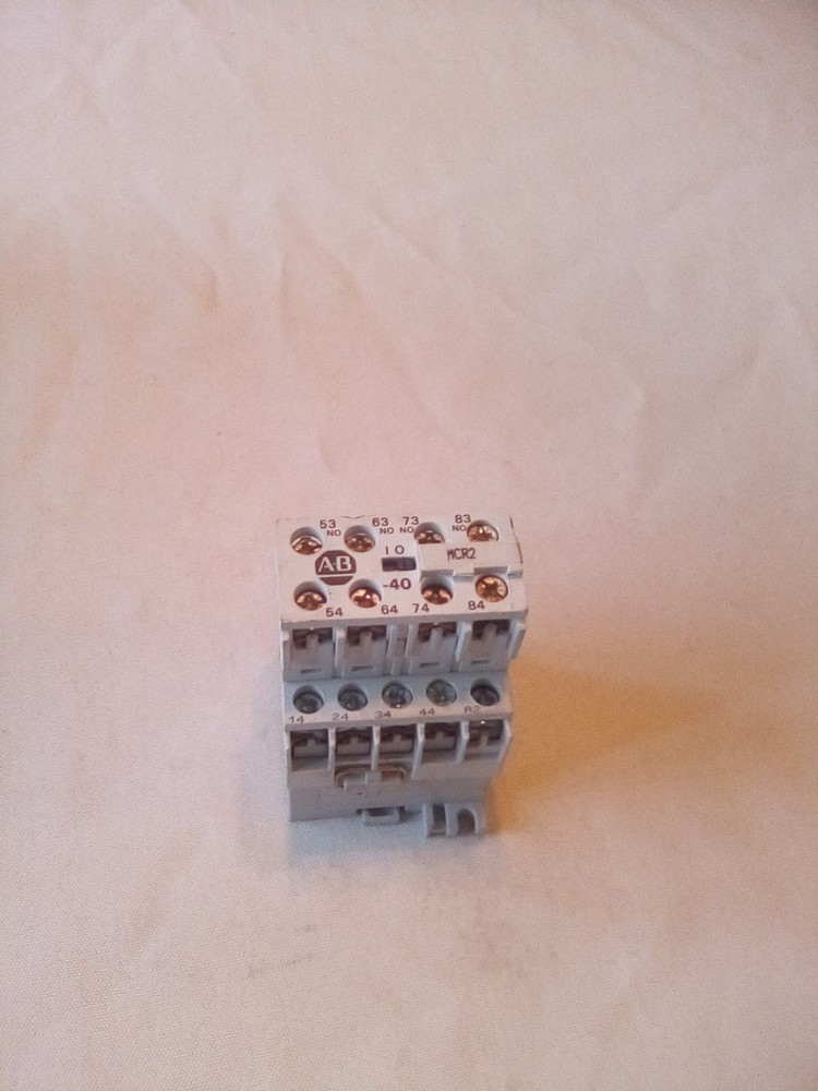 Allen Bradley 700DC-M400 Series A Control Relay W/195-MA40 Auxiliary Contact