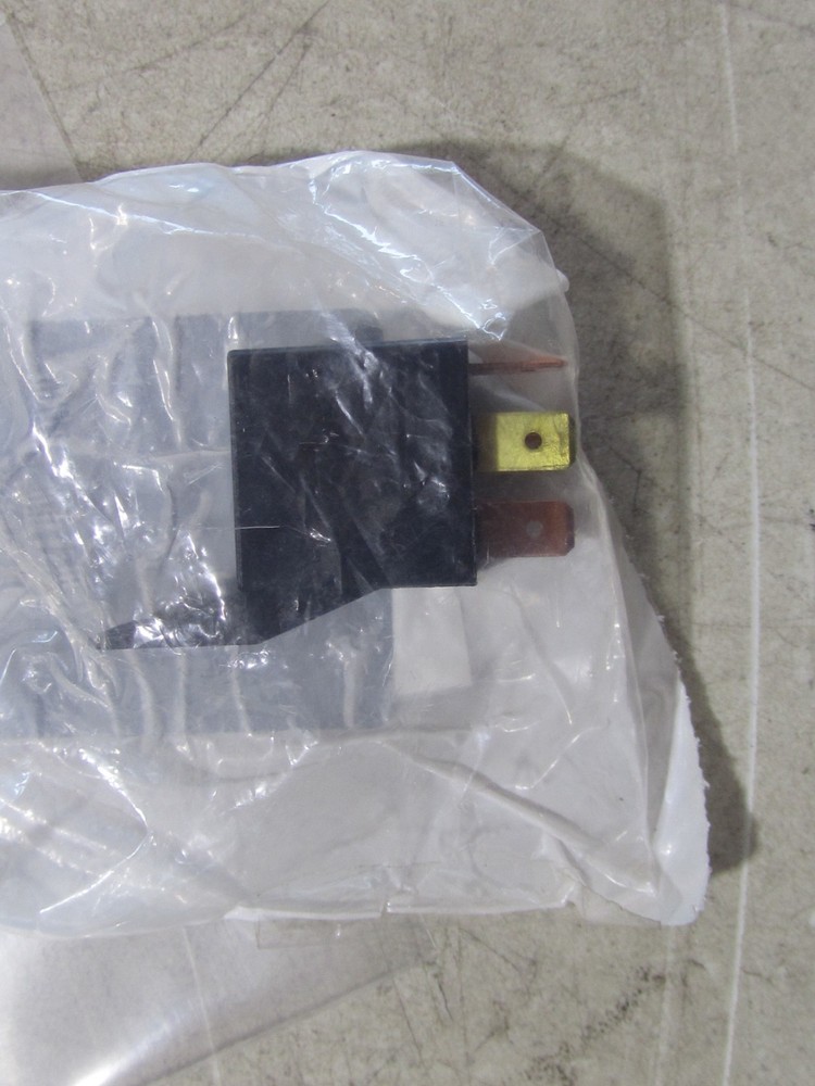 NEW 24 VOLT SEALED RELAY – TOTAL SOURCE 108589