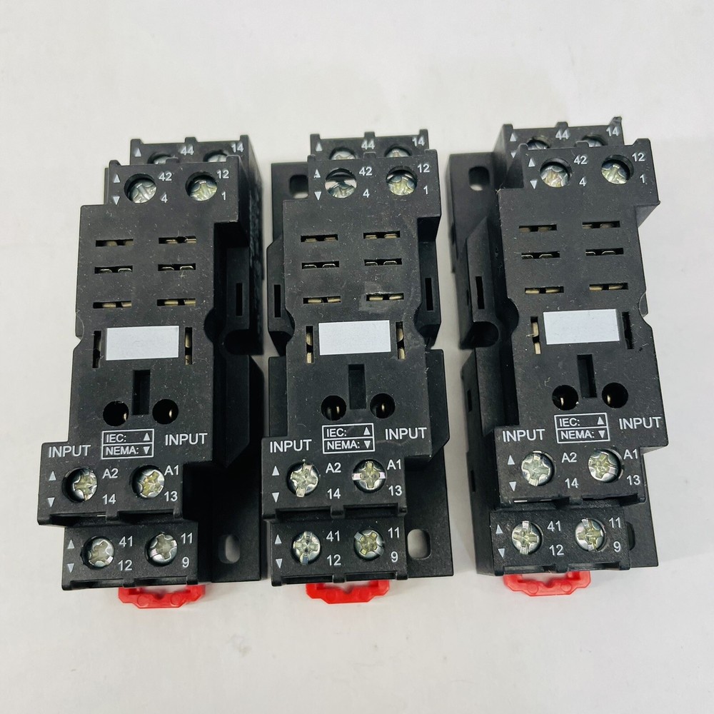 LOT OF 3 SCHNEIDER RPZF2 RELAY SOCKET BASE – 16A – 150V