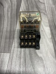 Omron Relay LY4N-D2 w/ Base 24 VDC #4026PT179