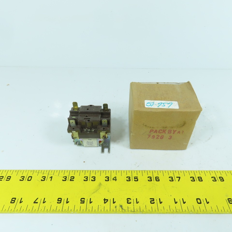Honeywell 7926 R4222K 1074 General Purpose Relay 120V Coil 125VA NEW