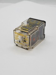 Square D 8501 KP12V14 General Purpose Relay 10A DPDT 240V 8Pin 24V Coil Series D