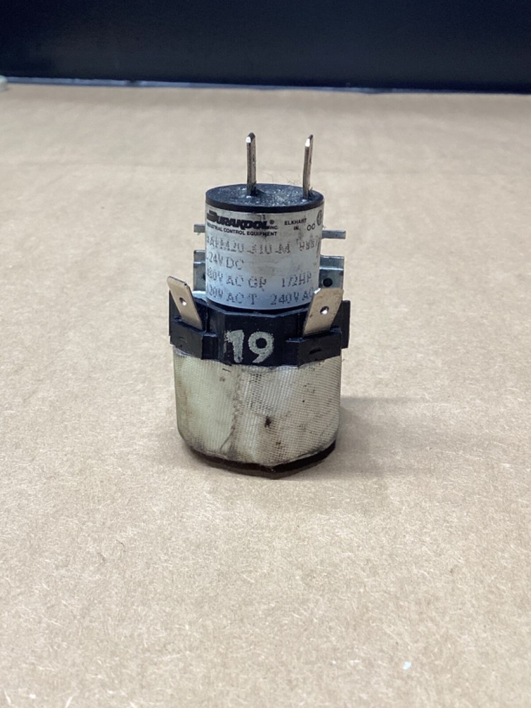 Durakool AFM20-310-M 24VDC Displacement Relay w/ DC Coil #129L62
