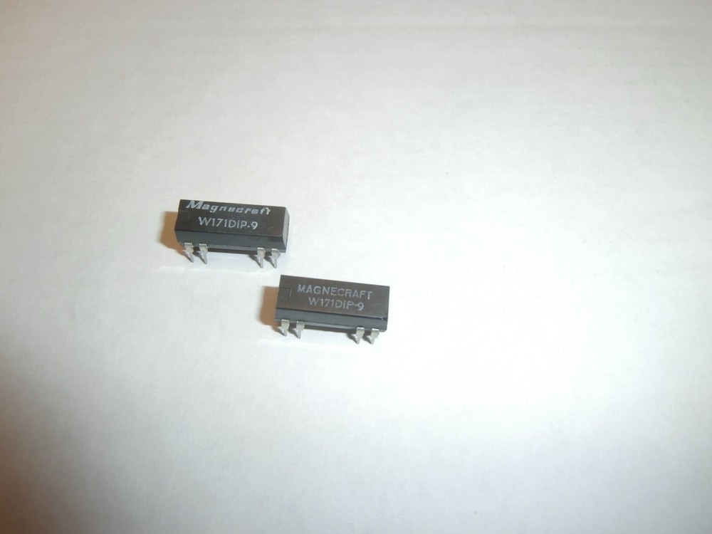 LOT/2 MAGNECRAFT W171DIP-9 REED RELAY 12VDC SPST-NO