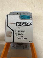 Phoenix Contact 2903693 Switching Relay w/ RIF-3-BSC/3×21 Relay Base