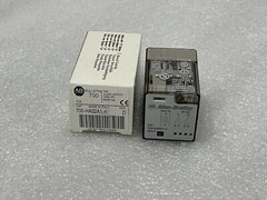 ALLEN-BRADLEY 700-HA32A1-4 SERIES D RELAY, TUBE BASE, PIN-STYLE TERMINALS 2-POLE